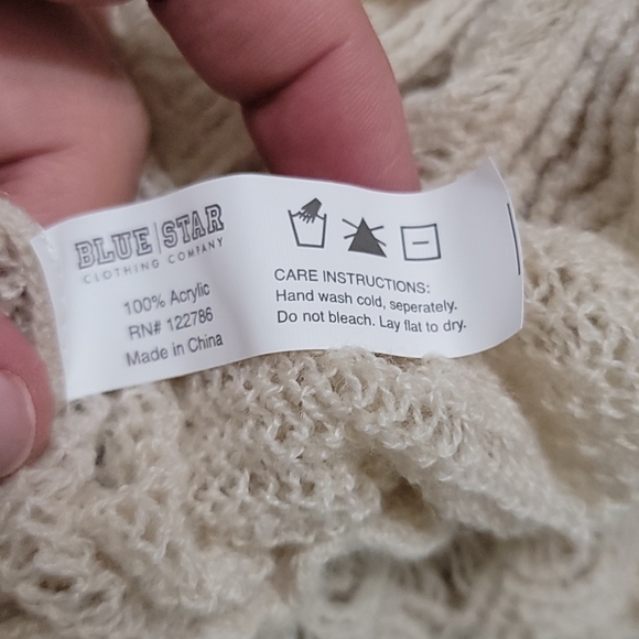 NWT Blue Star Infinity Scarf - Picture 2 of 2